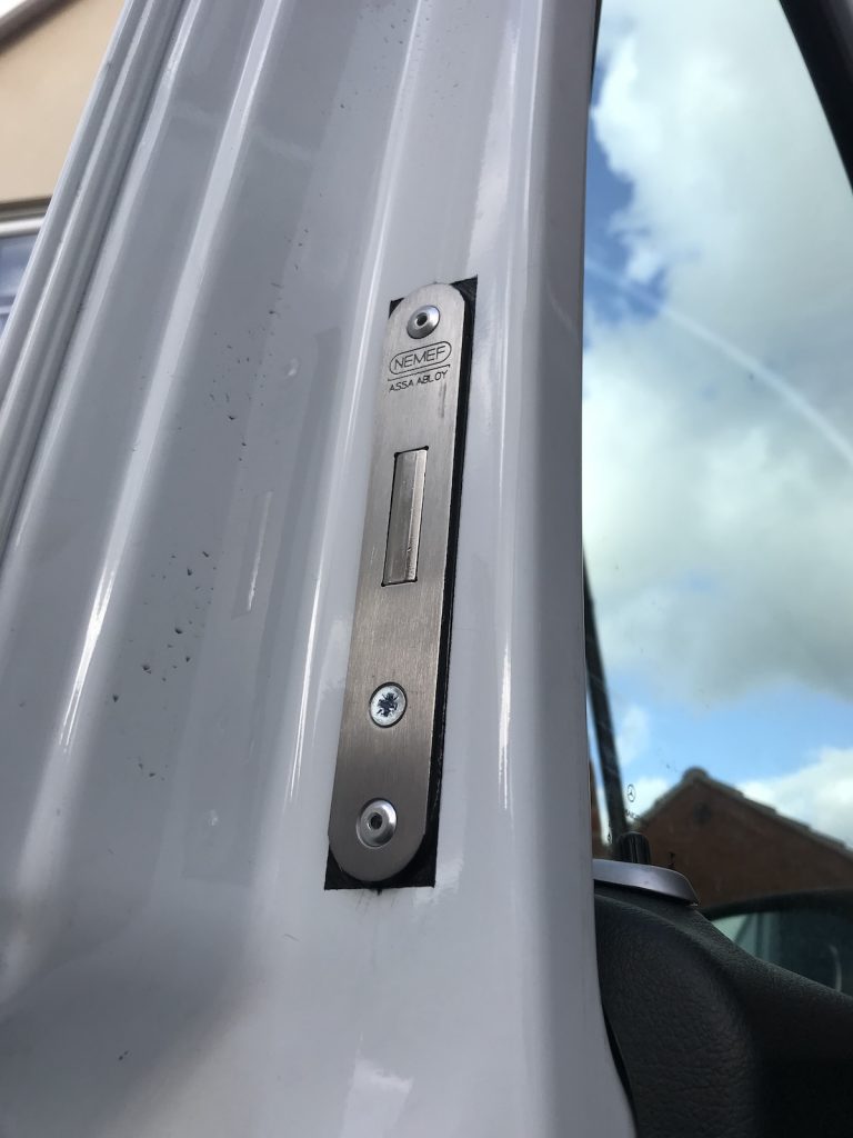 van deadlocks lock replacement